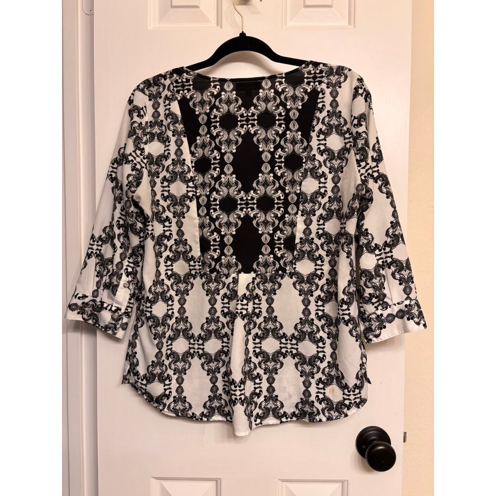 Black and white lightweight dress shirt